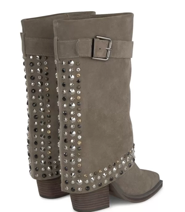 comprar_bota_con_tachuelas_y_hebilla_2-1.webp Botas Tacón*Alma en Pena Comprar Bota Con Tachuelas Y Hebilla