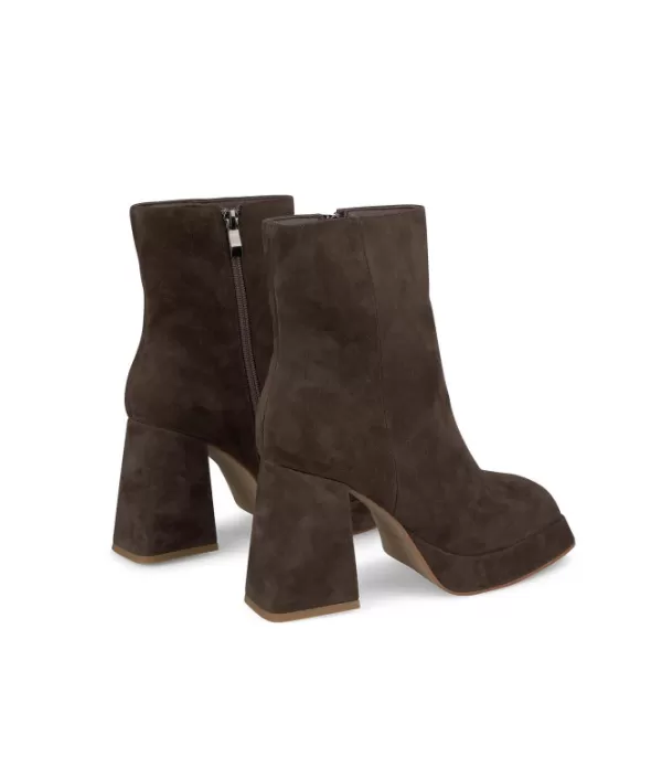 comprar_botin_piel_punta_cuadrada_2.webp Botines Tacón*Alma en Pena Comprar Botin Piel Punta Cuadrada